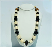 Collier Batik 1